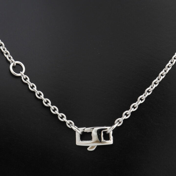 Louis Vuitton Diamond Pendantiff de Dantil 18KT White Gold Necklace & Pendant