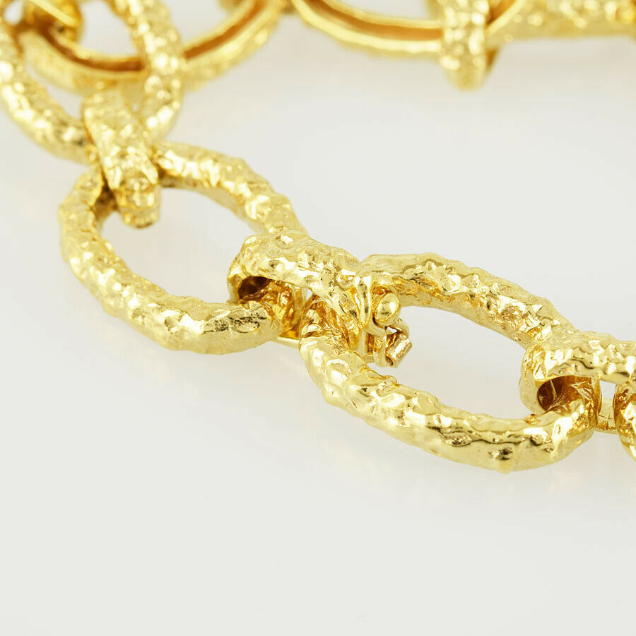 Van Cleef & Arpels 18KT Yellow Gold Large Textured Oval Link Bracelet