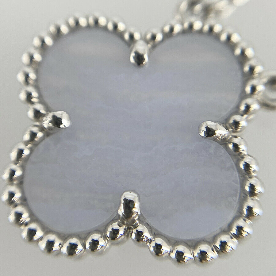 Van Cleef & Arpels Vintage alhambra K18WG (750) Chalcedony Necklace