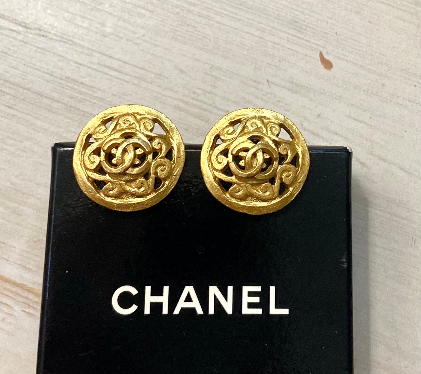 Vintage CHANEL CC 24 KT Gold Plated Earrings