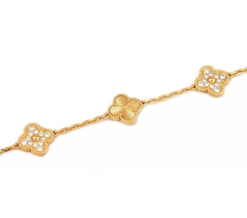 Van Cleef & Arpels Diamond-Paved Guilloche Vintage Alhambra 18Kt Gold Bracelet