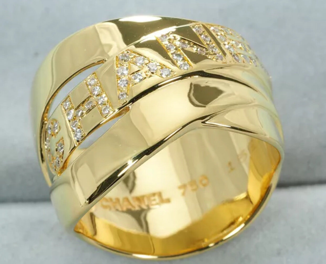 CHANEL 18KT Gold & Diamond Bullock Ring Sz 5.5