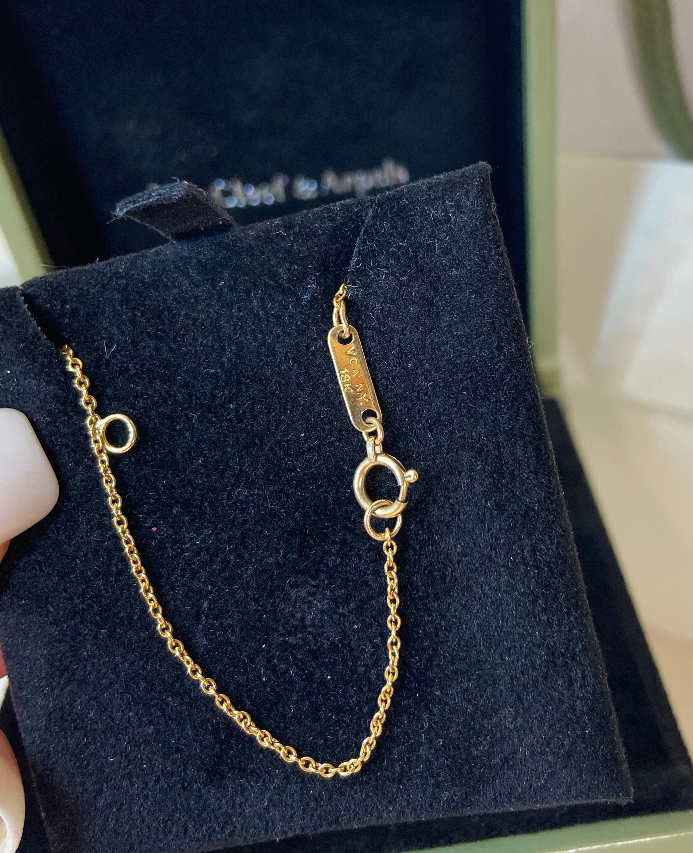Rare Van Cleef & Arpels Coral Diamond Alhambra 18Kt Yellow Gold Necklace