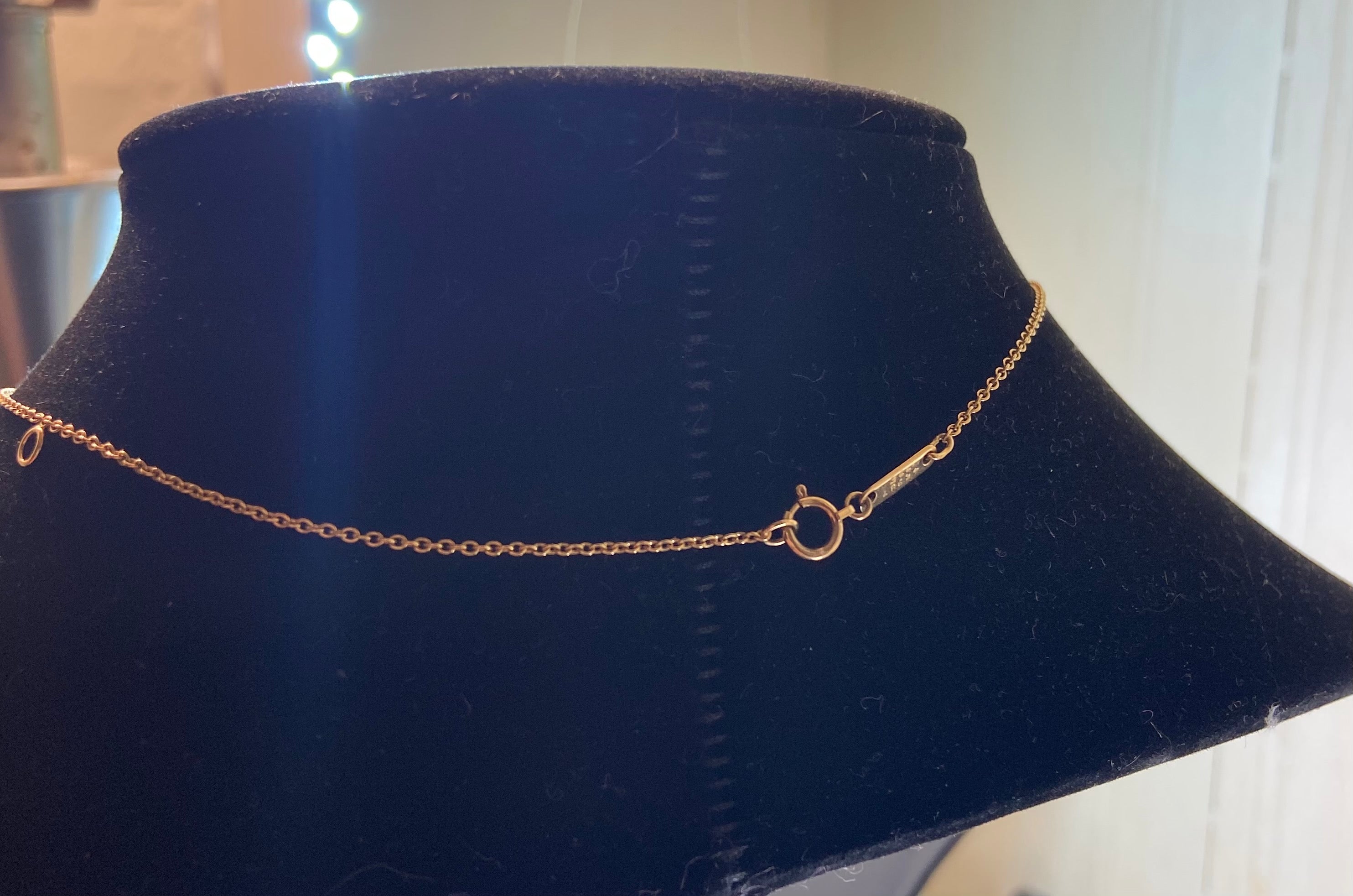 Rare Van Cleef & Arpels Coral Diamond Alhambra 18Kt Yellow Gold Necklace
