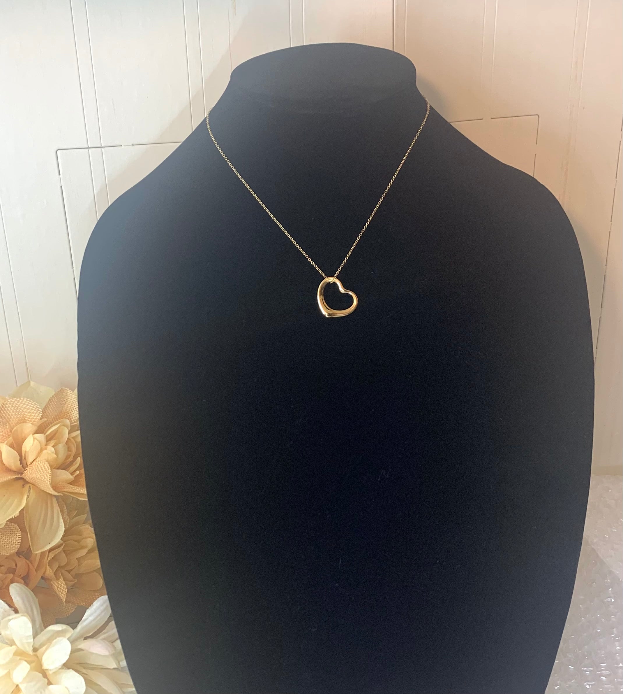Tiffany 18KT Yellow Gold Elsa Perretti Open Heat Necklace
