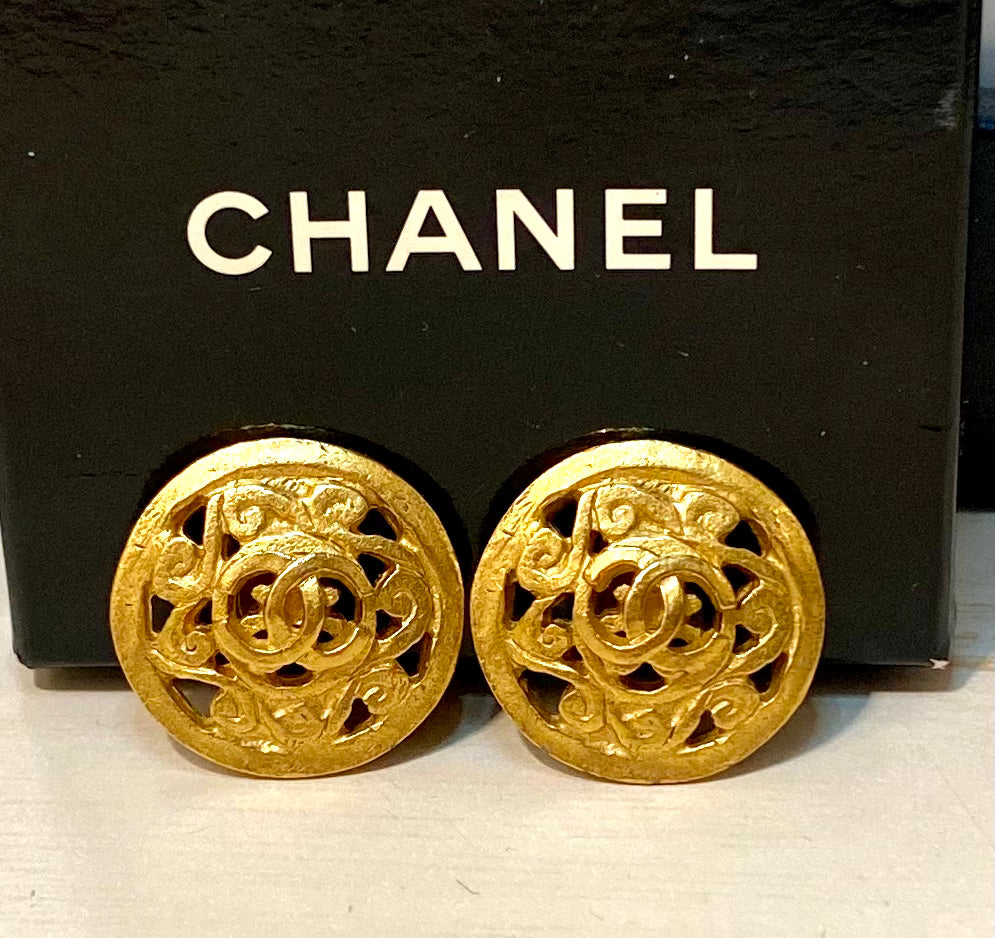 Vintage CHANEL CC 24 KT Gold Plated Earrings