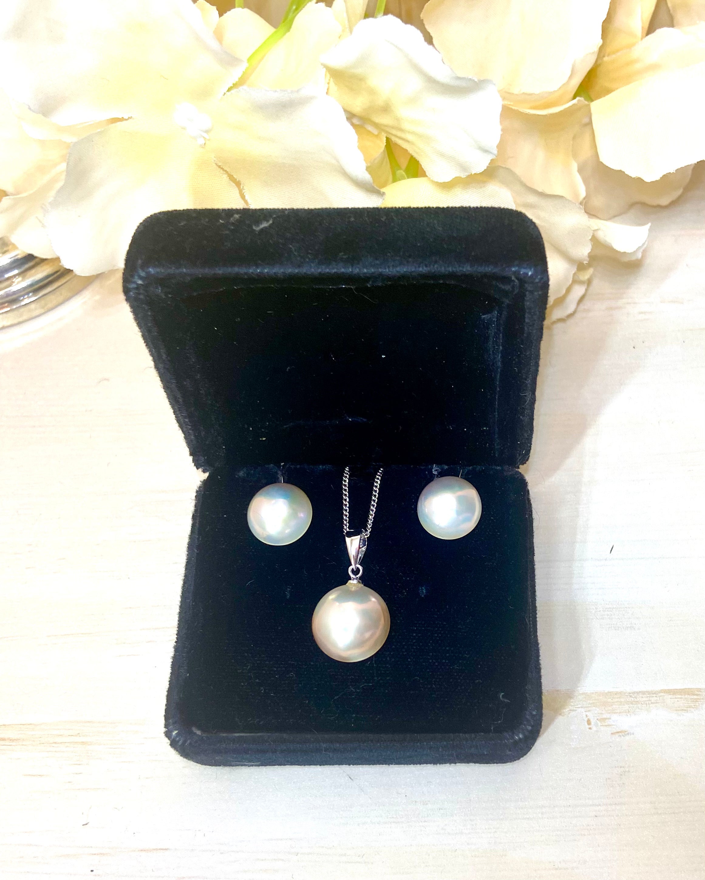 Tasaki Mabe Pearl 925 Sterling Silver Necklace & Earring Set