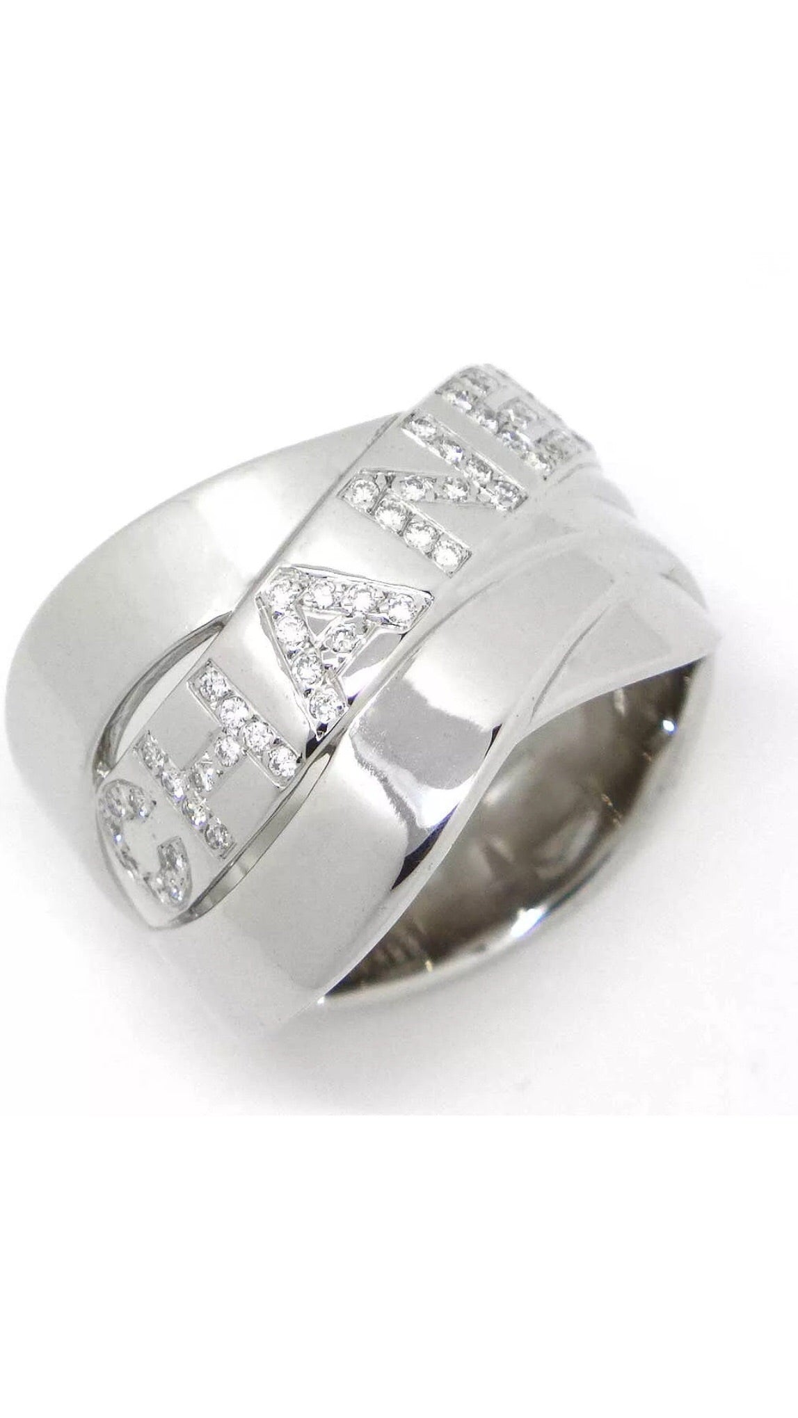 CHANEL Diamond & 18KT Gold Buldoc Ring