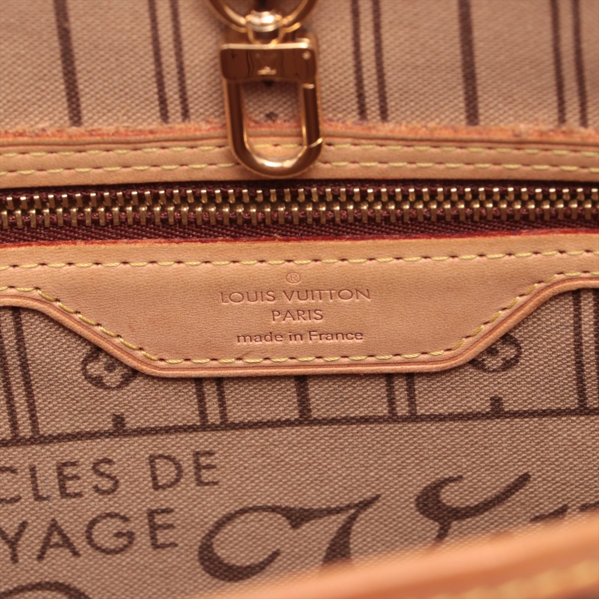 Louis Vuitton Neverfull PM Handbag