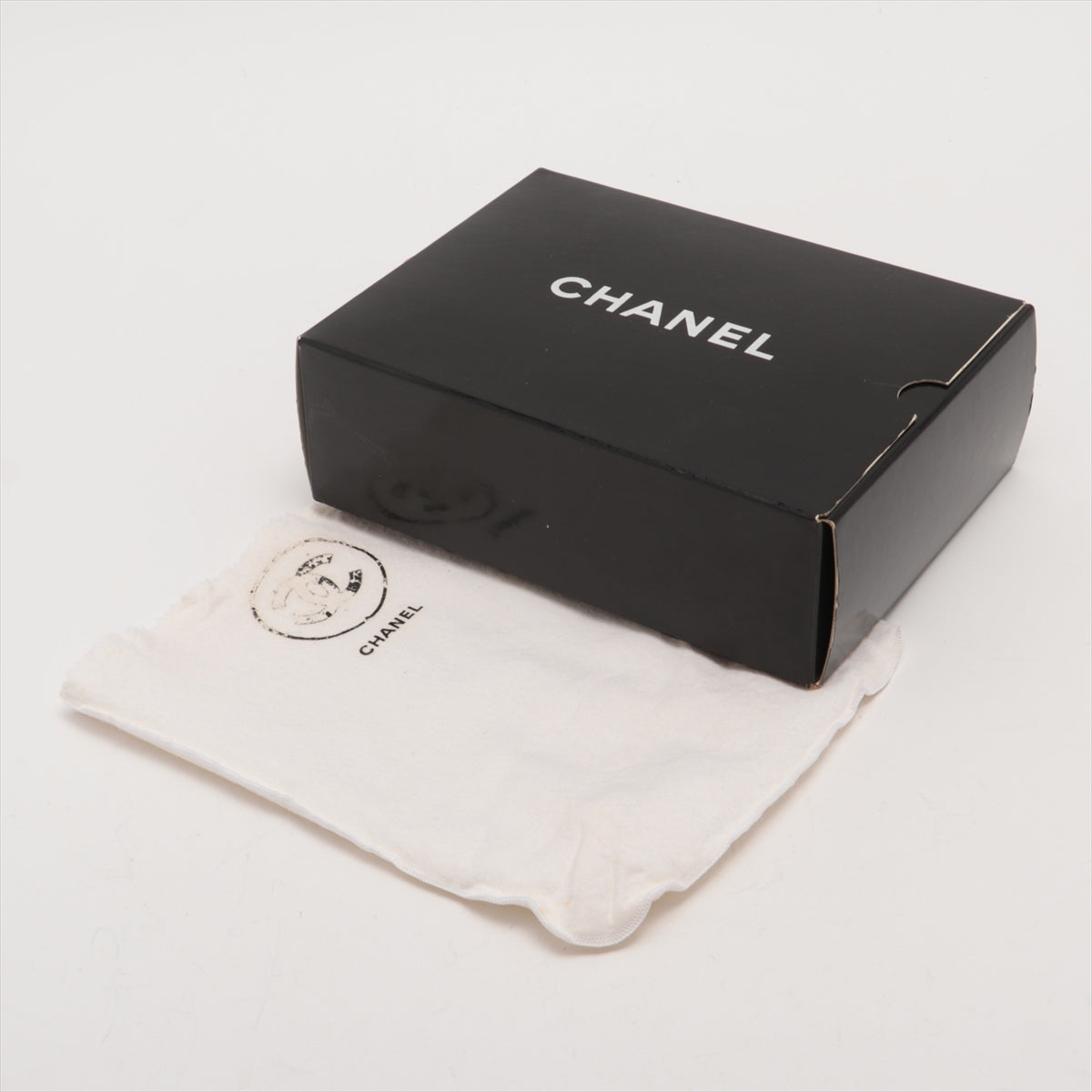 Vintage CHANEL Black Lambskin GHW Diana Flap Bag