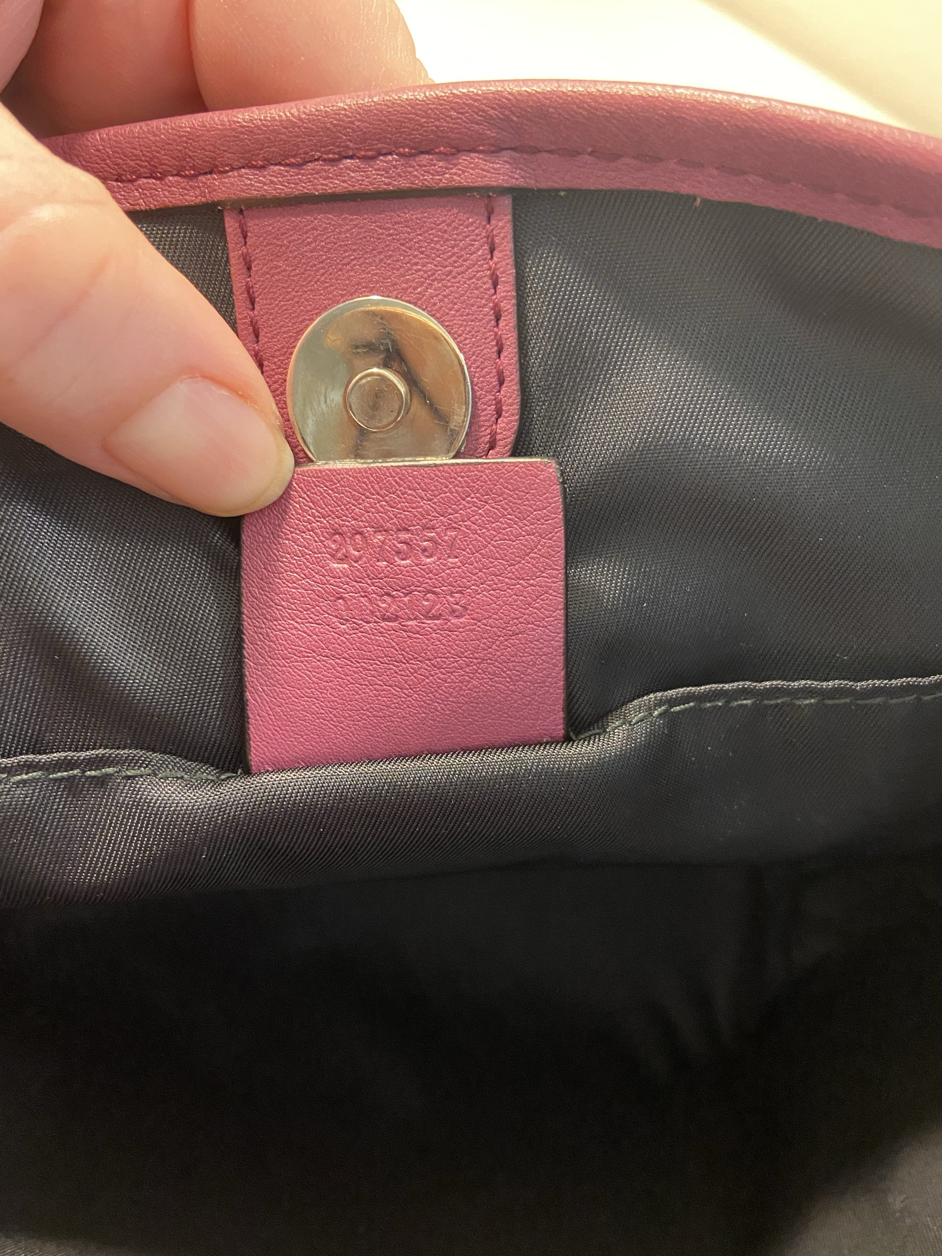 Gucci Pink Guccissima Leather Small Tote Bag