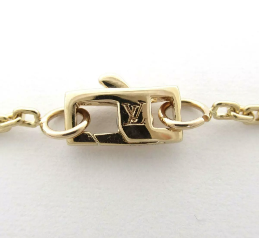 Louis Vuitton Diamond V Heart 18KT Rose Gold Necklace