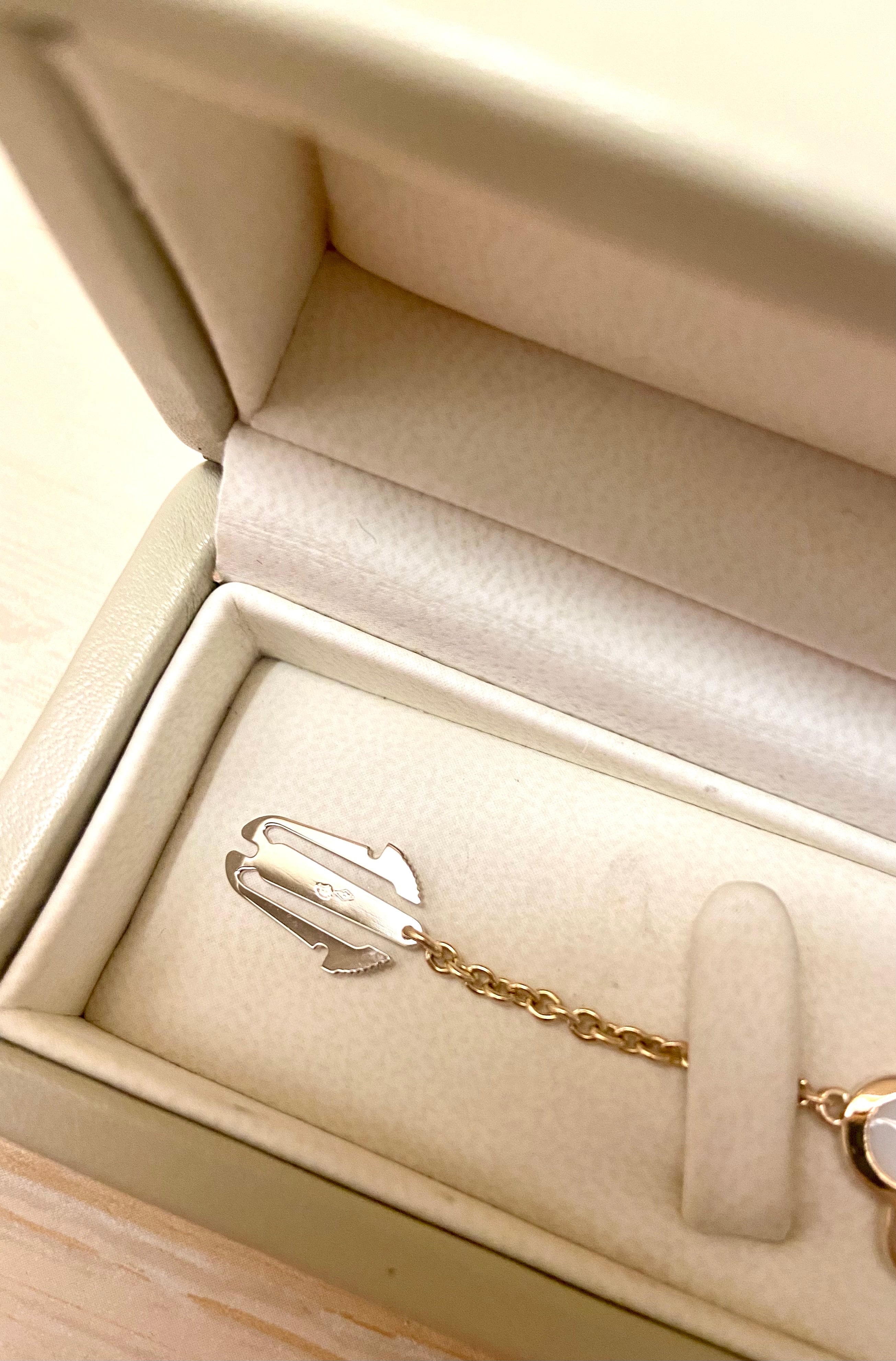 Van Cleef & Arpels Pure Alhambra Mother of Pearl Yellow Gold Bracelet