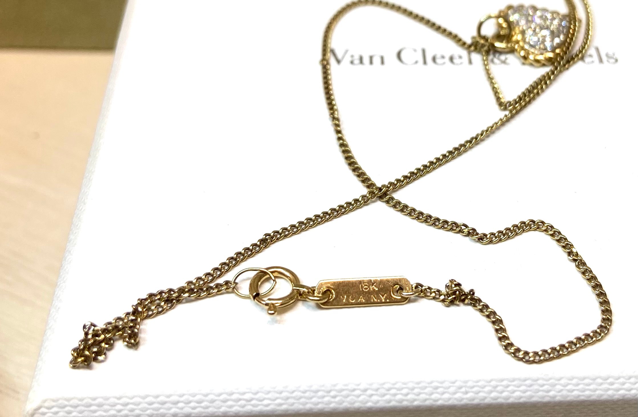 Van Cleef & Arpels Diamond Puffy Heart 18KT Yellow Gold Necklace