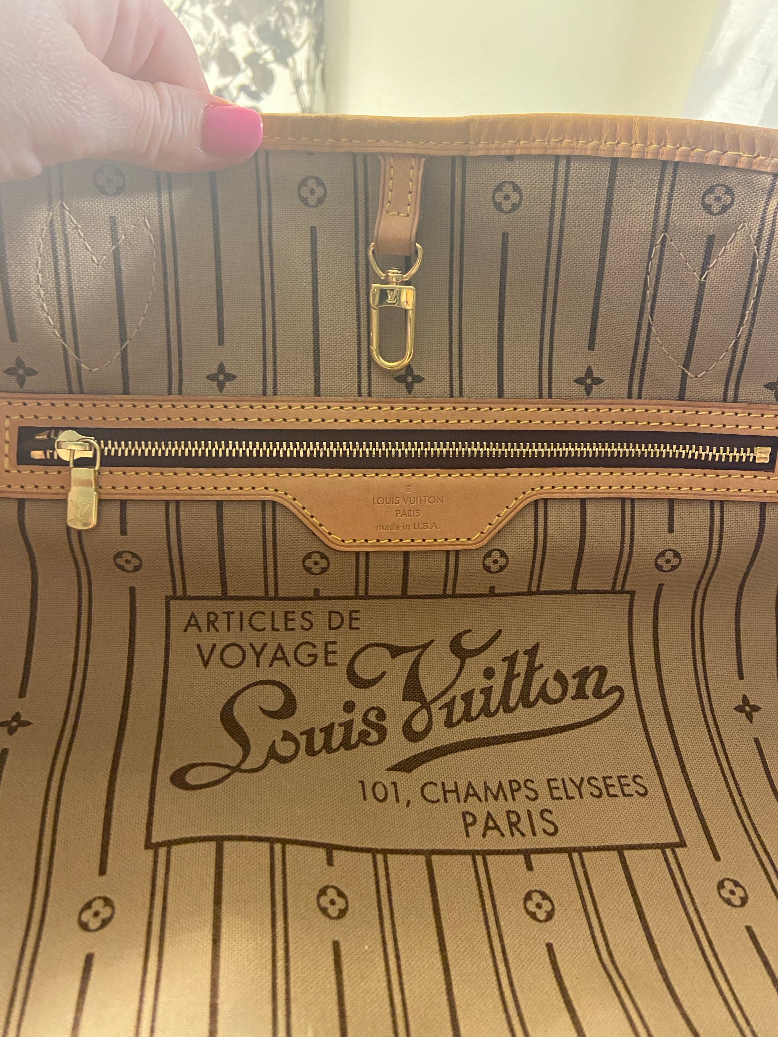 Louis Vuitton Neverfull GM Tote Monogram Canvas Handbag