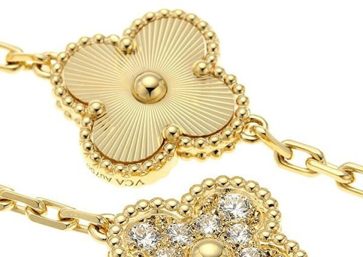 Van Cleef & Arpels Diamond-Paved Guilloche Vintage Alhambra 18Kt Gold Bracelet