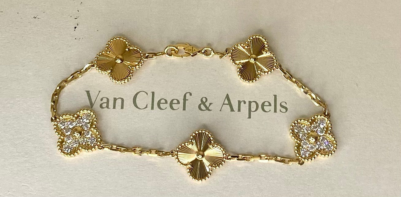 Van Cleef & Arpels Diamond-Paved Guilloche Vintage Alhambra 18Kt Gold Bracelet