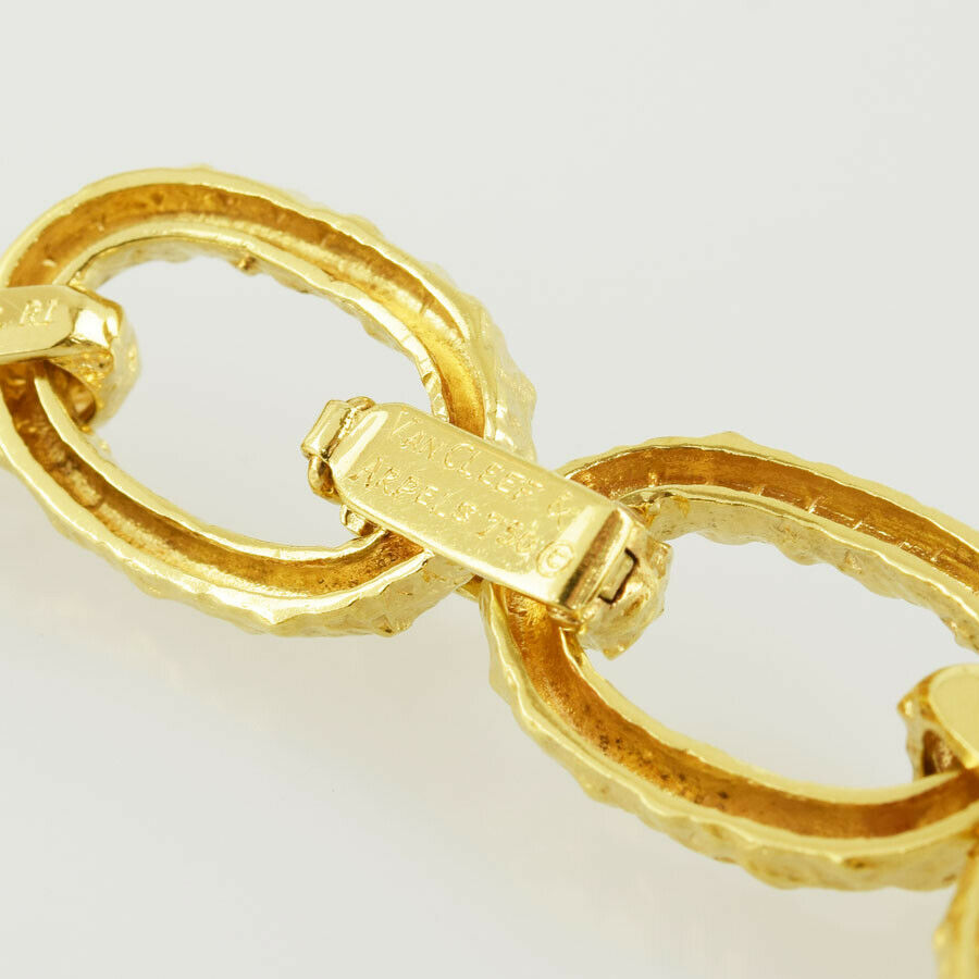 Van Cleef & Arpels 18KT Yellow Gold Large Textured Oval Link Bracelet