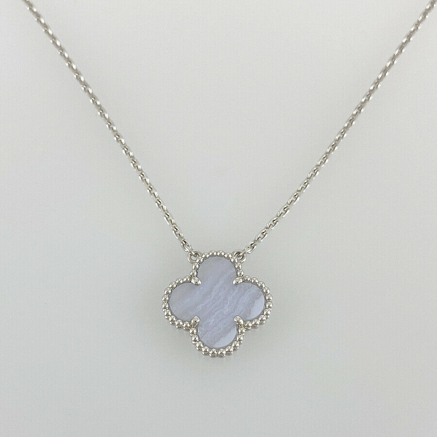 Van Cleef &amp; Arpels Vintage alhambra K18WG (750) Chalcedony  Necklace